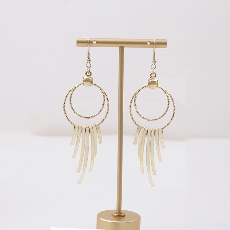 Metal Dangle Earring