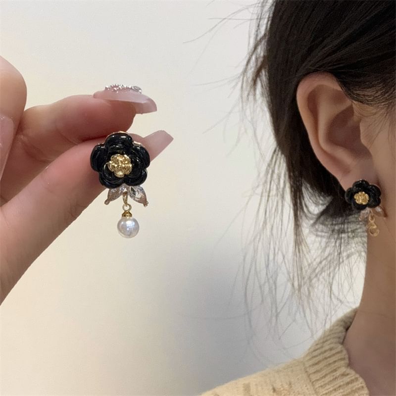 Faux Alloy Drop Floral Pearl Earring