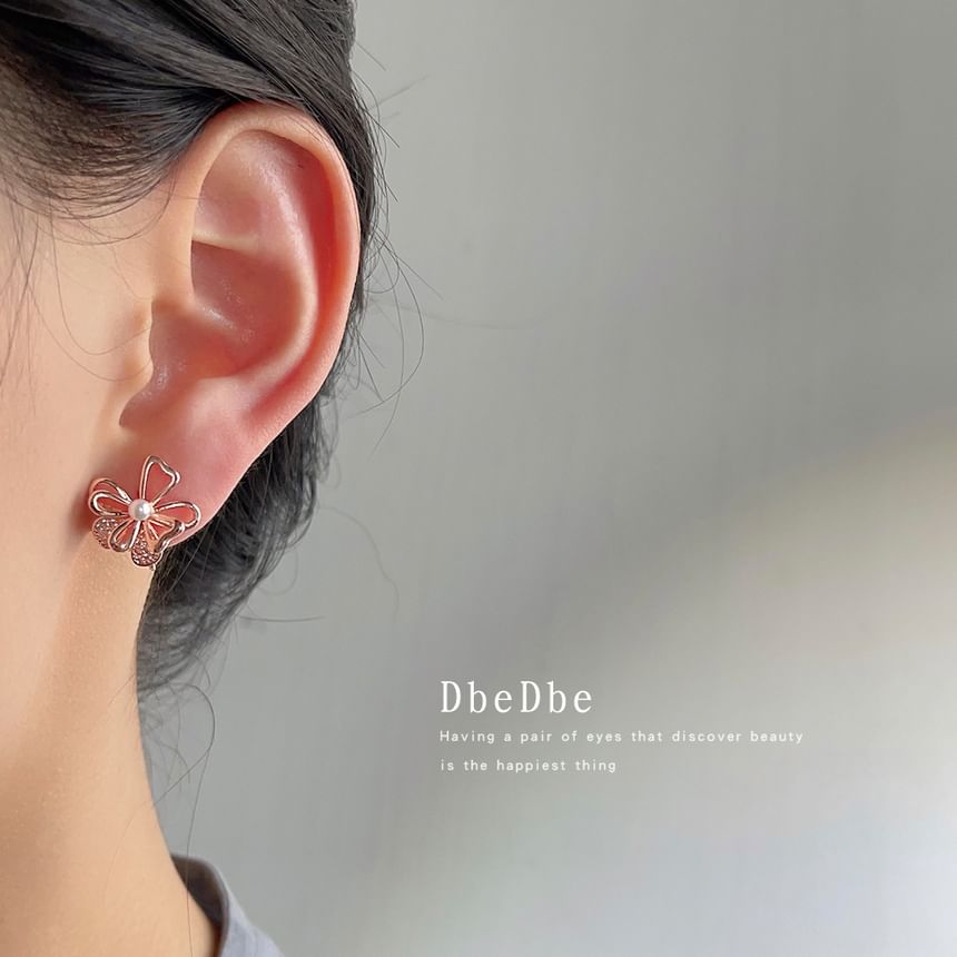 Pearl Alloy Floral Earring Faux Stud