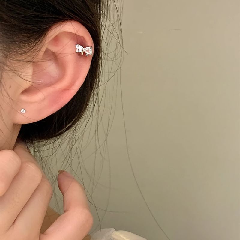 Ear Rhinestone Bow Stud