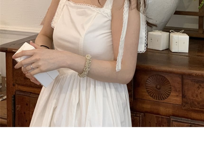 Lace Scarf Head Triangle (Various Embroidered Designs)