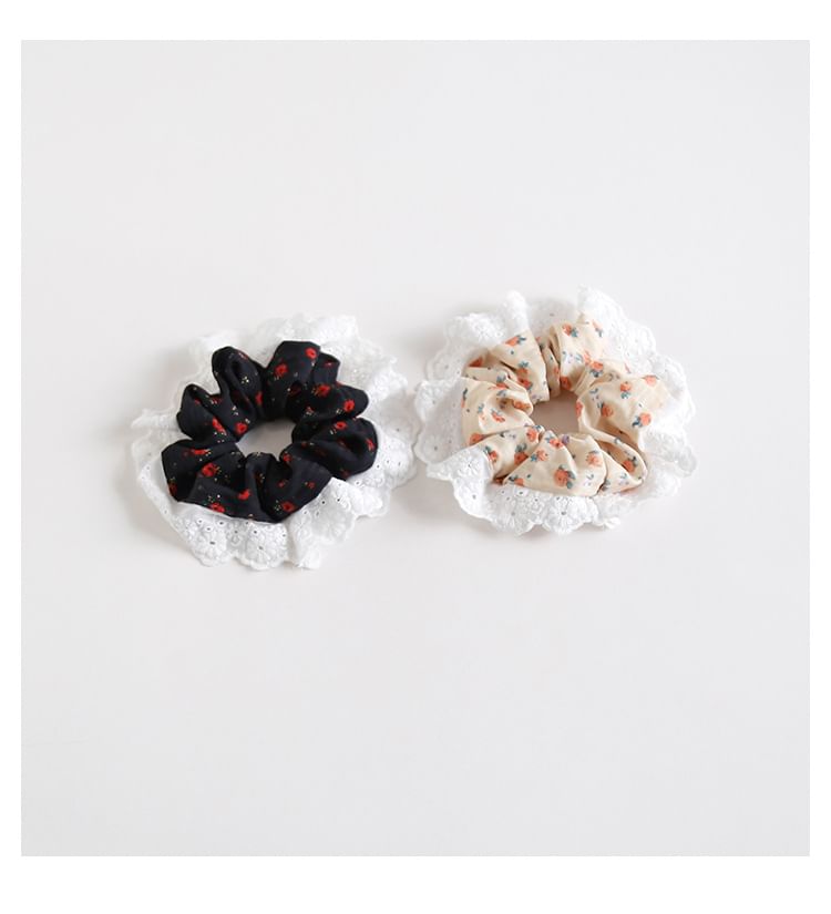 Floral Print Panel Scrunchie