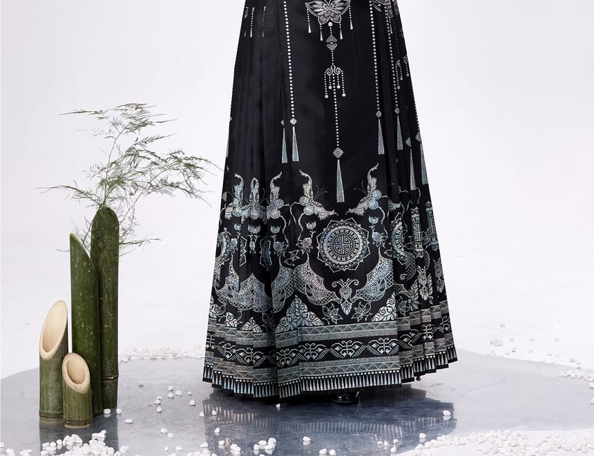 Traditional Chinese Long-Sleeve Top / Print Maxi A-Line Pleated Skirt / Set