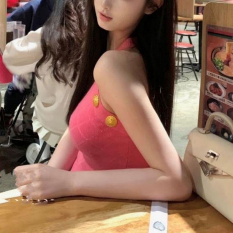 Halter Neck Plain Knit Top