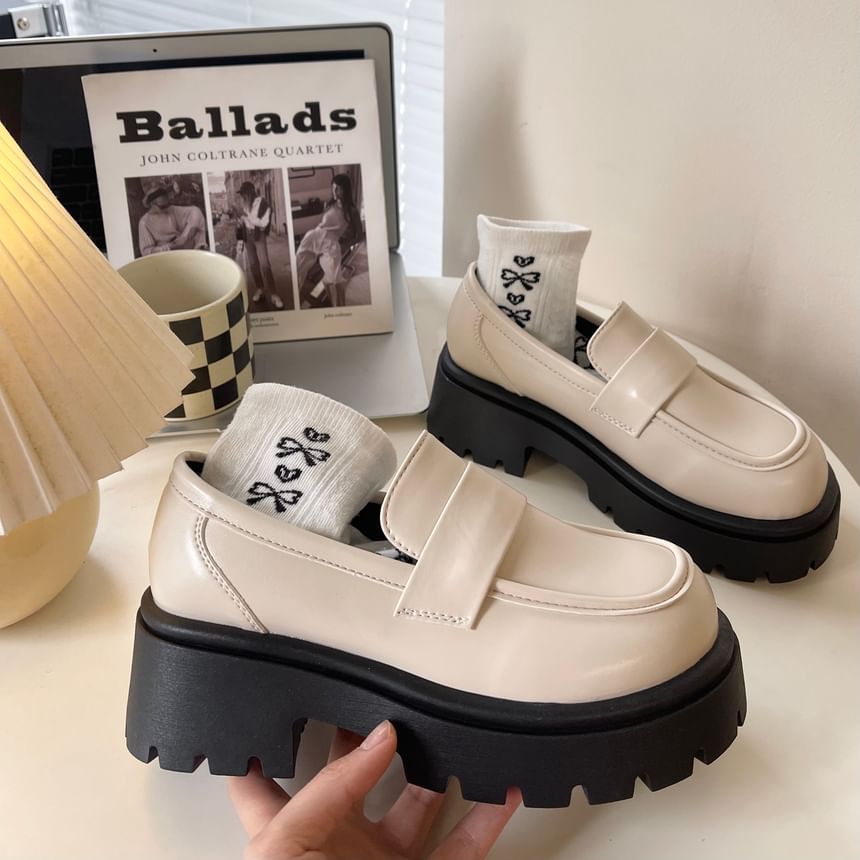 Plateau-Loafer mit schlichter Sohle