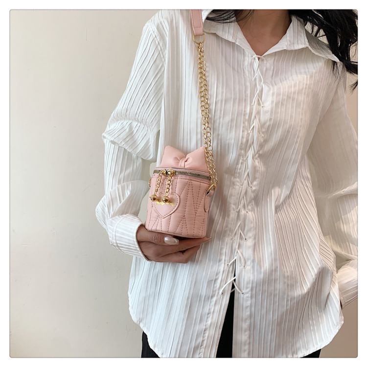 Chain Strap Bow Quilted Bucket Bag