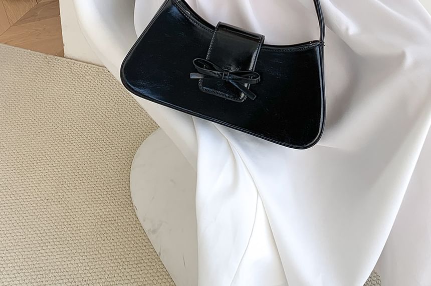 Faux Bow Leather Shoulder Bag