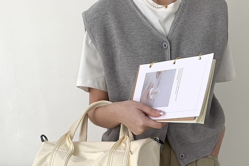 Nylon Plain Barrel Bag