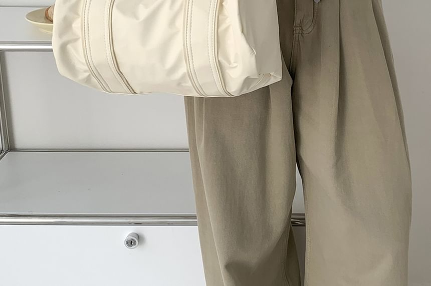 Nylon Plain Barrel Bag