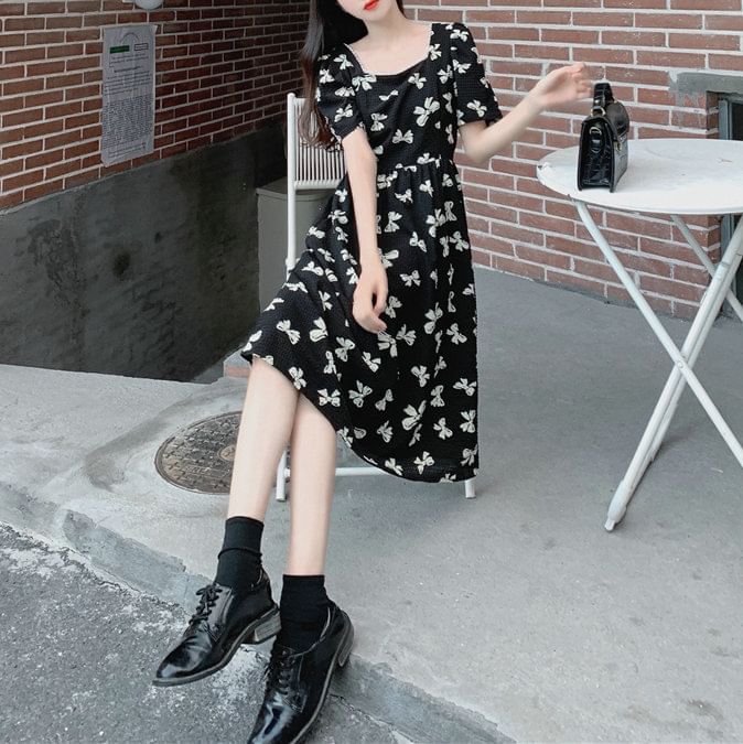 Bow Square A-Line Neck Tie Panel Short-Sleeve Print Midi Back Dress