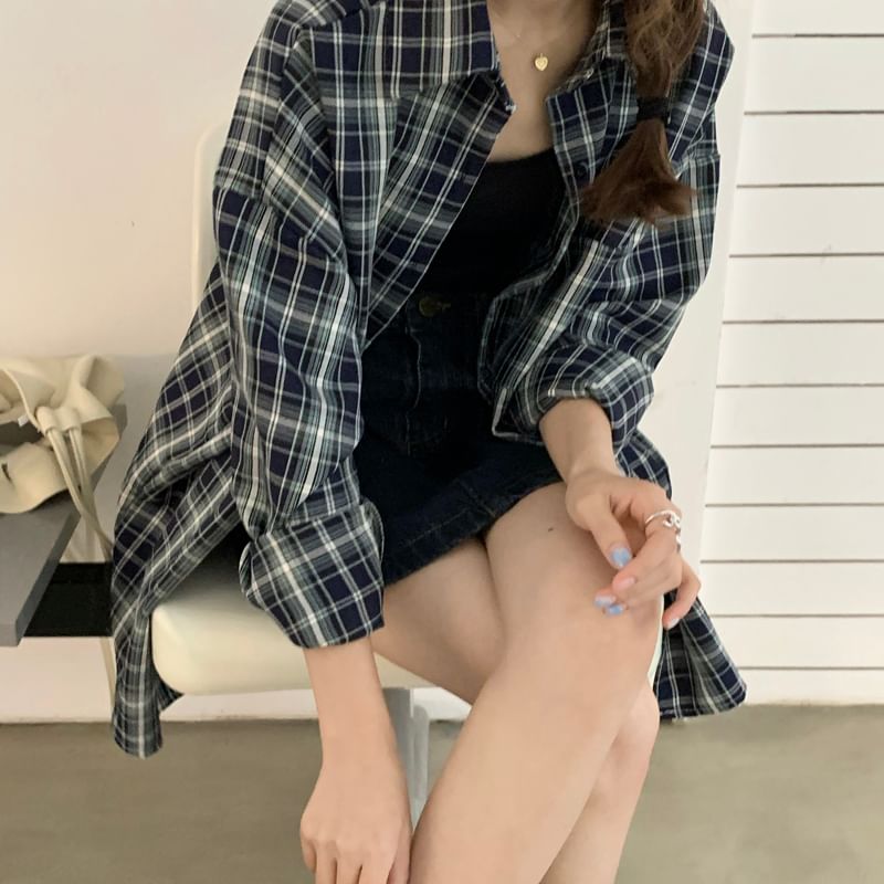 Long-Sleeve Plaid Shirt / Drawstring Waist Baggy Pants