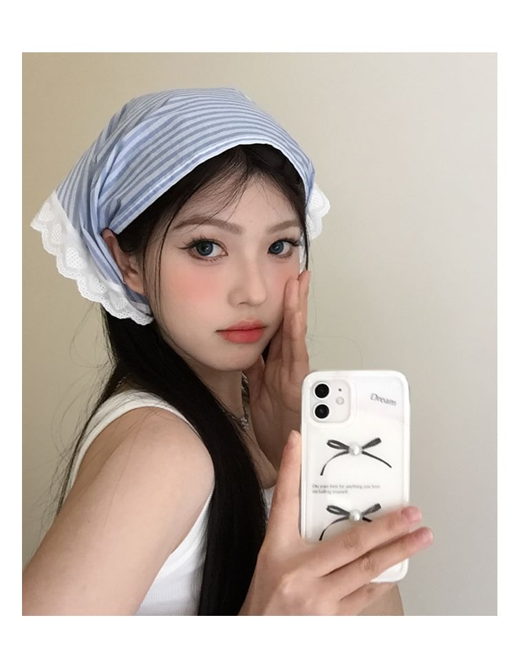 (Various Scarf Trim Designs) Triangle Lace Head