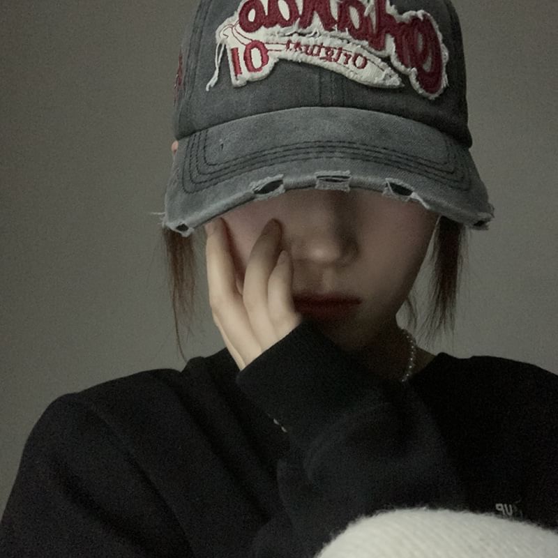 Lettering Applique Distressed Baseball Cap Washed