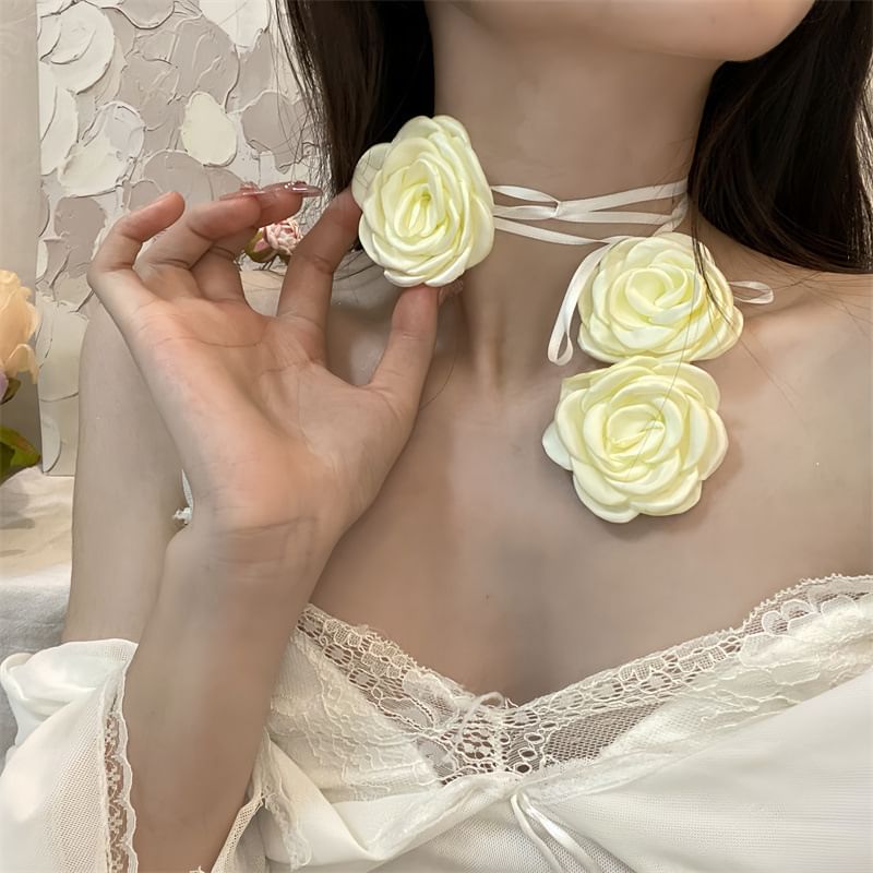 Choker Layered Faux / Floral Pearl