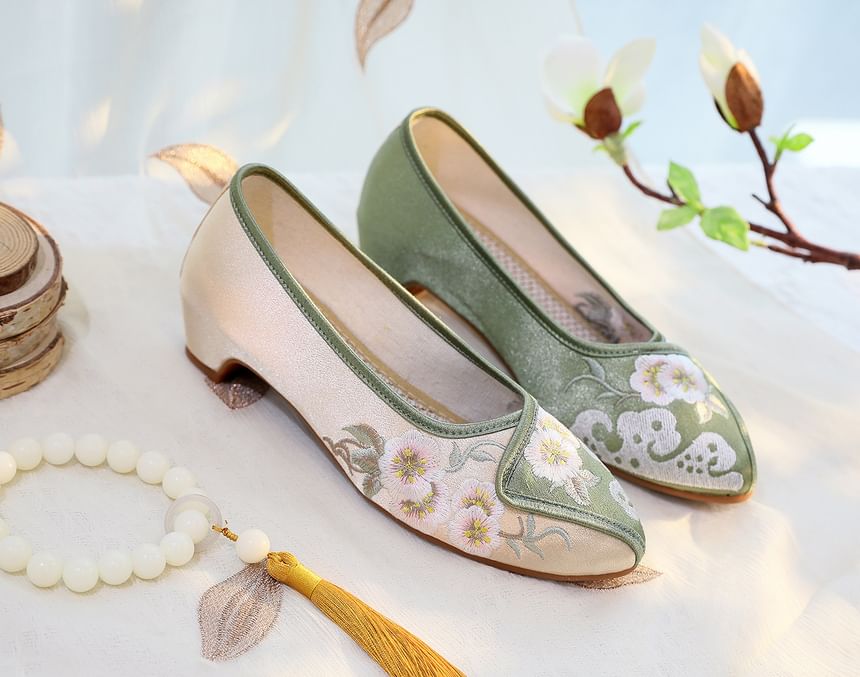 Pumps Heel Embroidered Low Flower