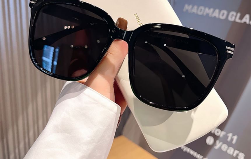 (Various Sunglasses Square Designs)