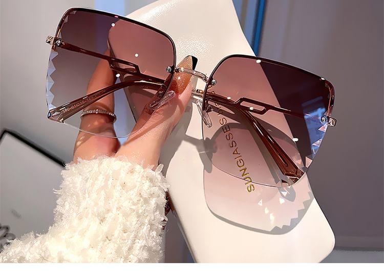 Half Square Frame Diamond Sunglasses Cut