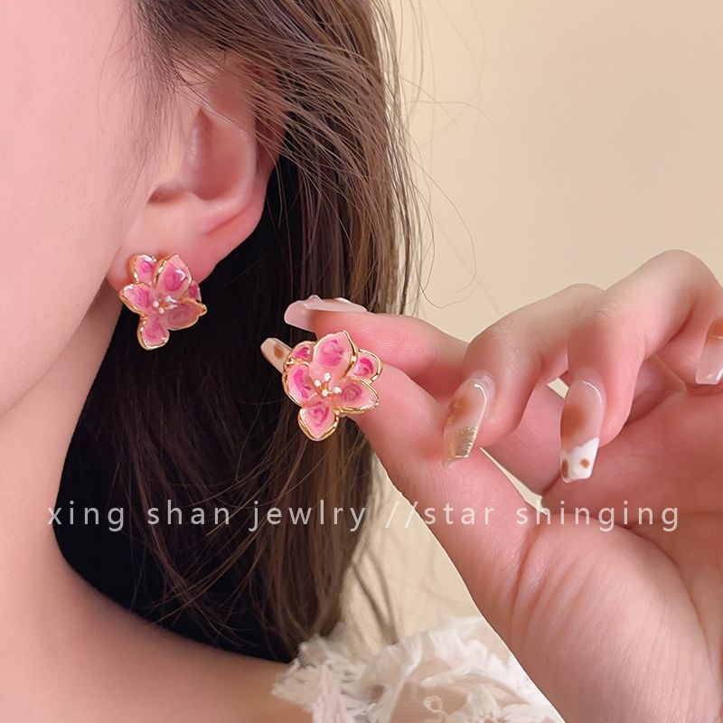 Earring Clip-On / Ear Glaze Floral Stud
