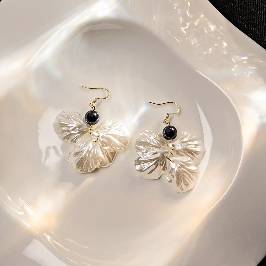 Faux Pearl Shell Drop Earring