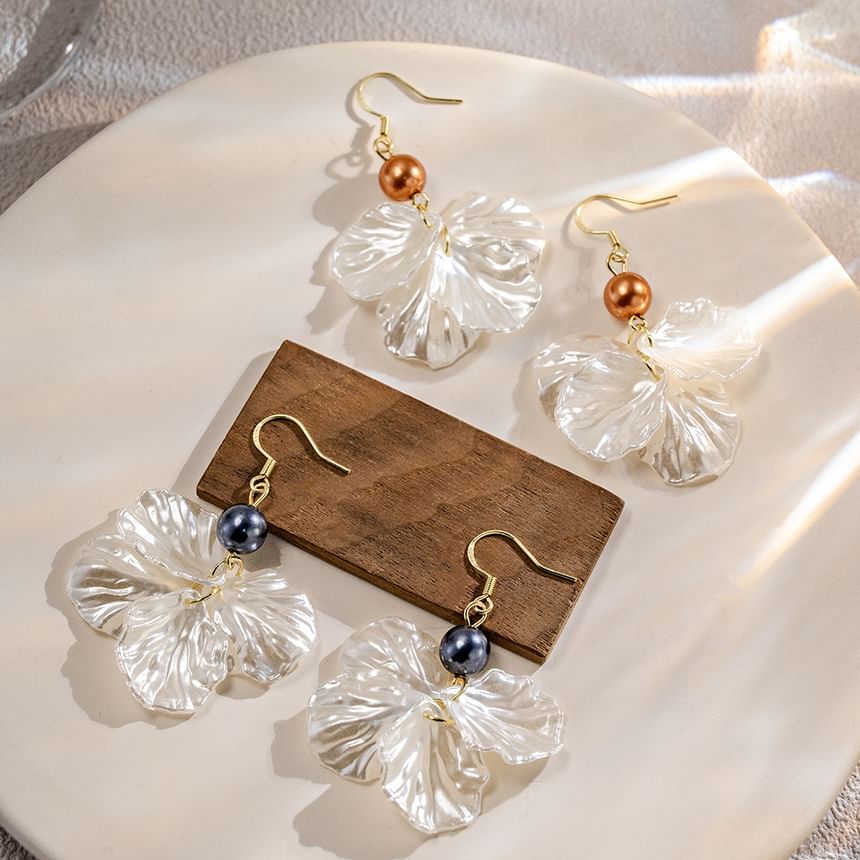 Faux Pearl Shell Drop Earring