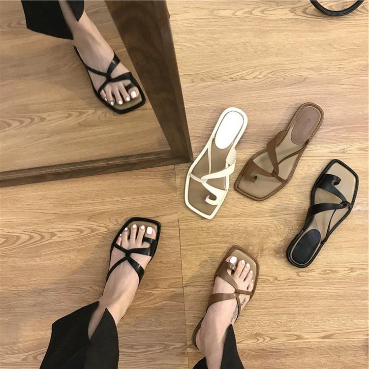 Loop Toe Flats