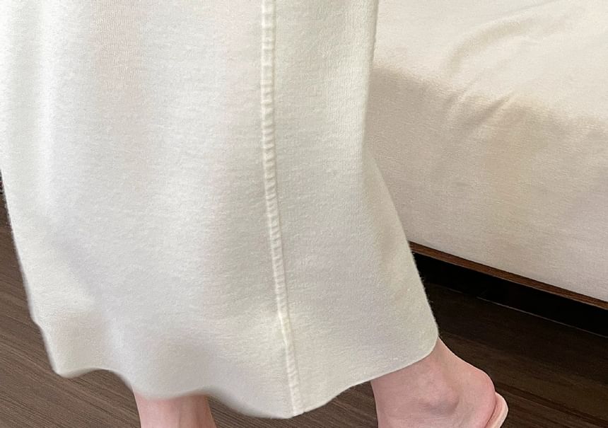 Flops Low Heel Accent Flip Flower