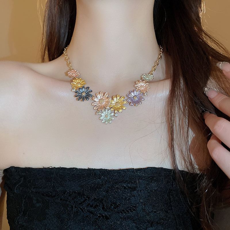 Stud Floral Earring Choker Alloy / Rhinestone