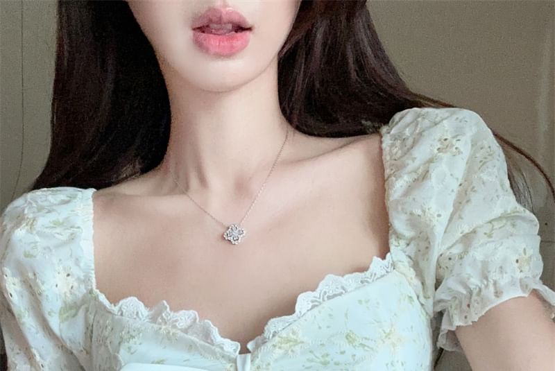 Blouse / Skirt Lace Neck A-Line Embroidered Short-Sleeve Tiered High Rise Front Eyelet Mini Tie Square