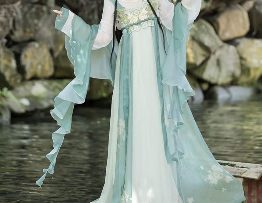 Traditional Chinese Two Tone Costume Set