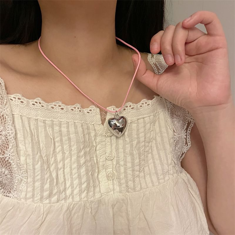Cord Heart Pendant Necklace
