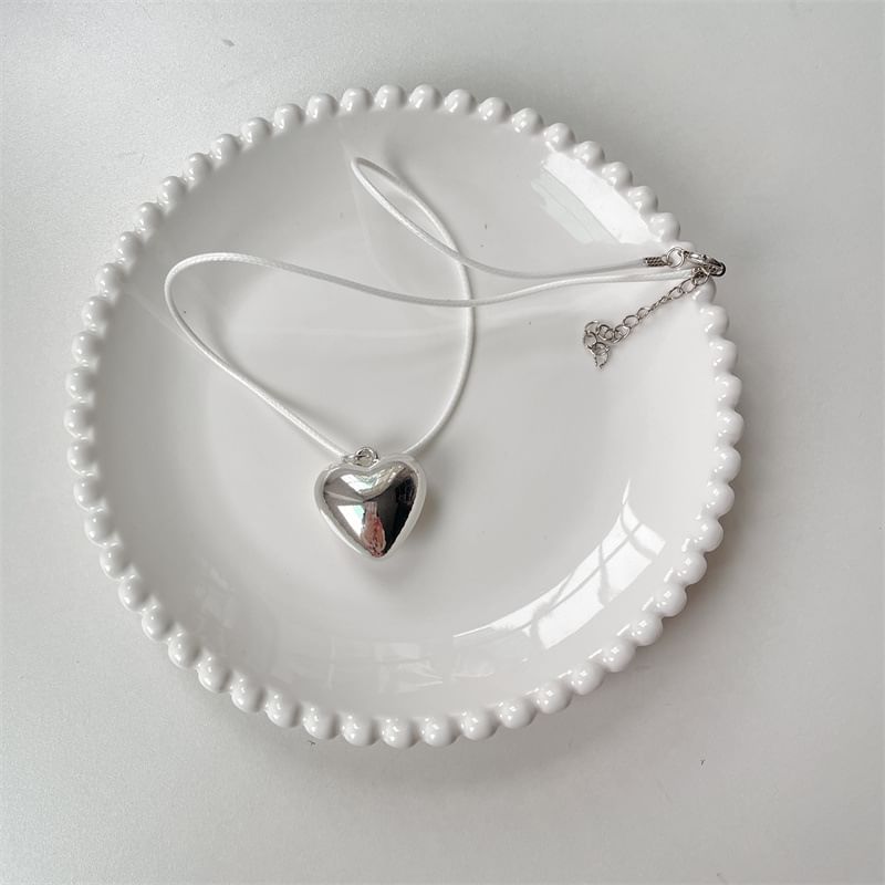 Cord Heart Pendant Necklace