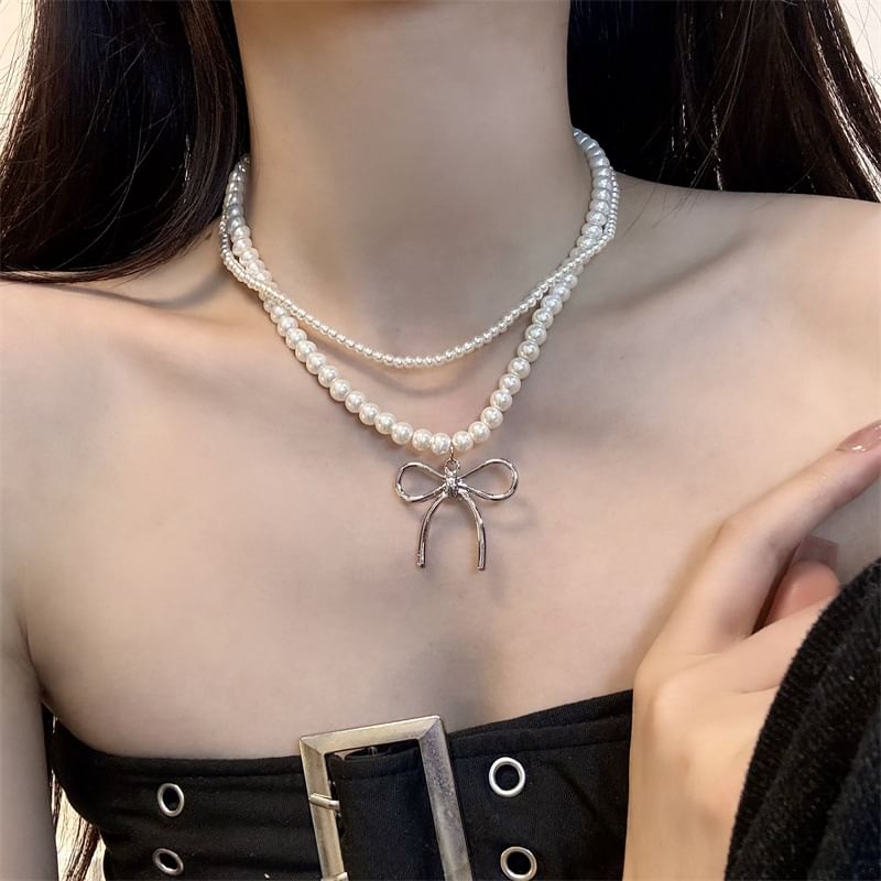 Pendant Necklace Pearl Bow Faux
