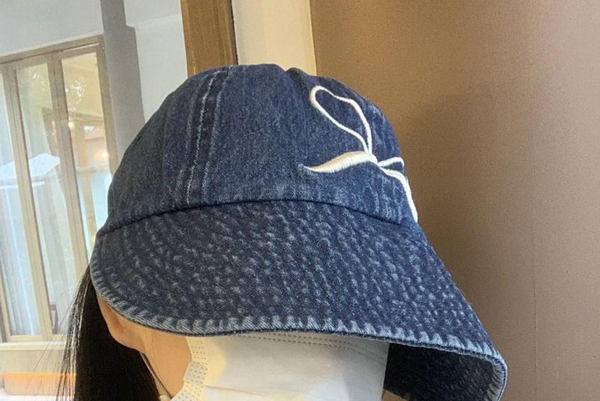 Wide Embroidered Brim Bow Denim Cap Washed