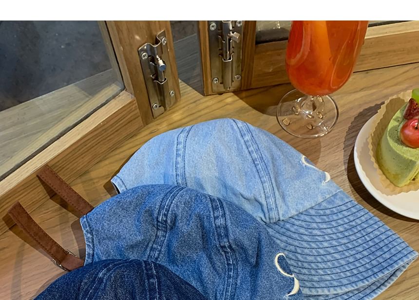 Wide Embroidered Brim Bow Denim Cap Washed