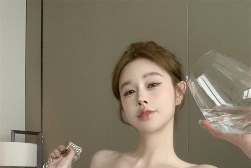 Accent Plain Flower Tube Top