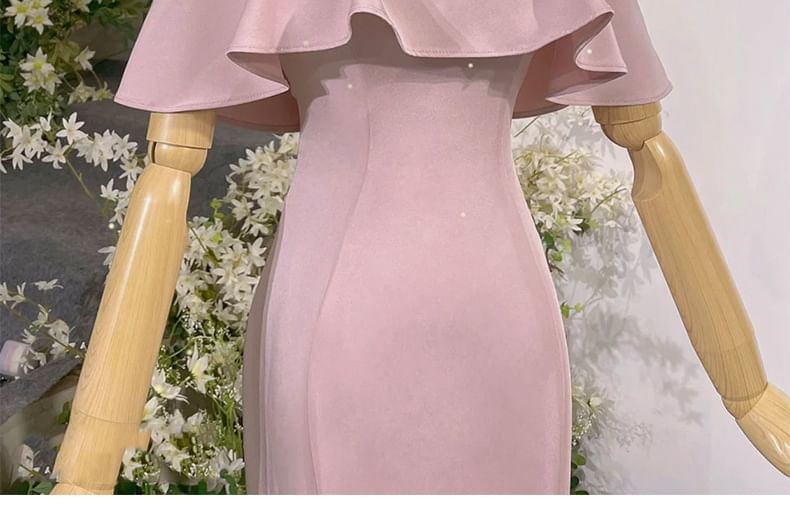 Short-Sleeve Halter Neck Cold Shoulder Plain Rhinestone Accent Mermaid Evening Gown