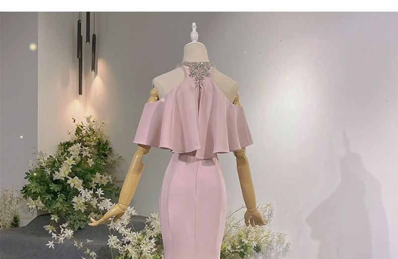 Short-Sleeve Halter Neck Cold Shoulder Plain Rhinestone Accent Mermaid Evening Gown