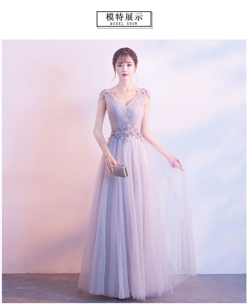 A-Line Ruched Evening / Dress Plain Mini Cocktail Mesh Gown V-Neck Applique Floral Sleeveless