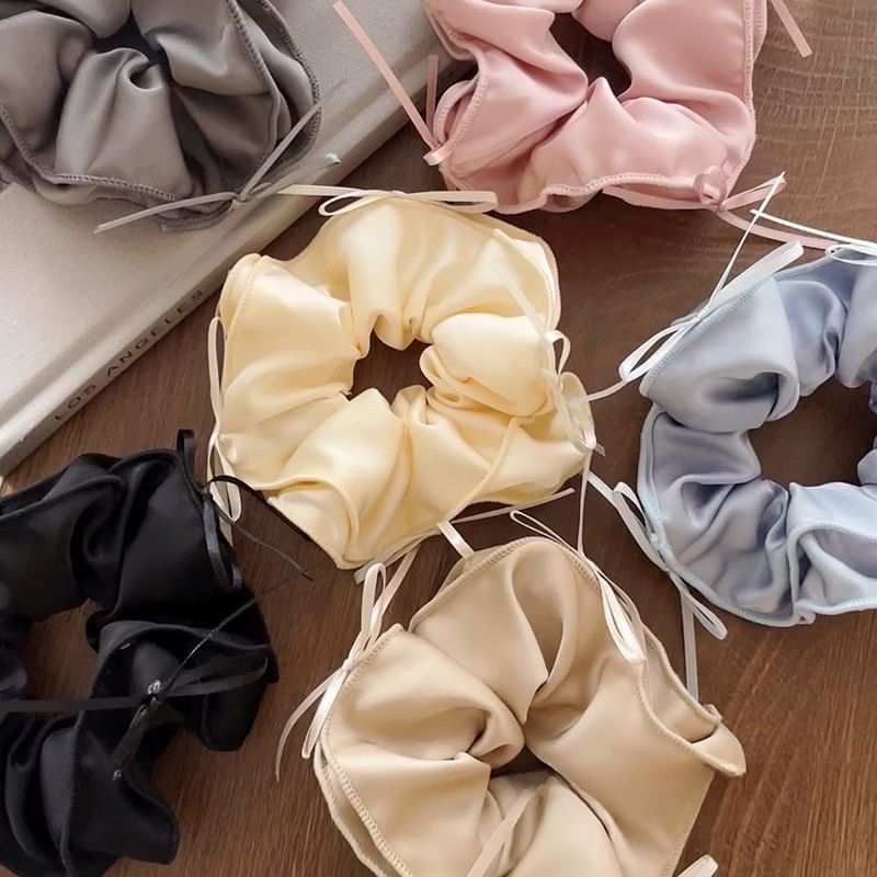 Bow Fabric Scrunchie