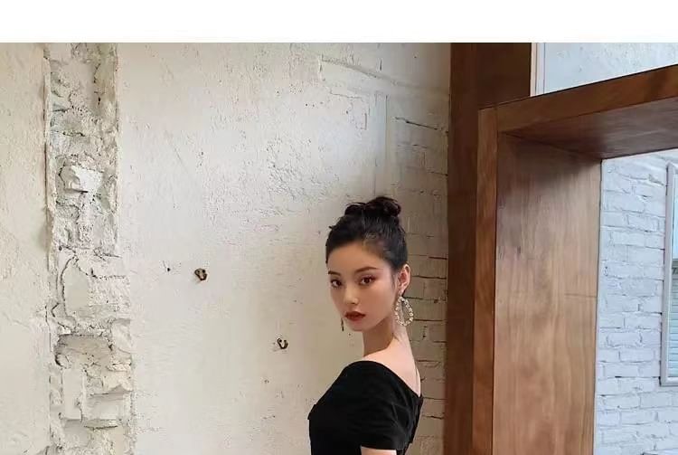 Short-Sleeve V-Neck Plain A-Line Evening Gown / Dress