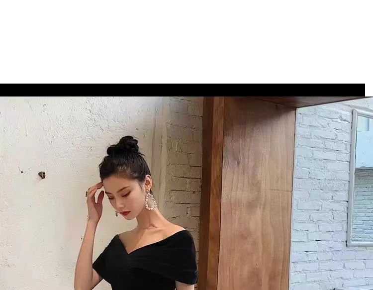 Short-Sleeve V-Neck Plain A-Line Evening Gown / Dress