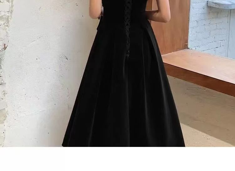 Short-Sleeve V-Neck Plain A-Line Evening Gown / Dress