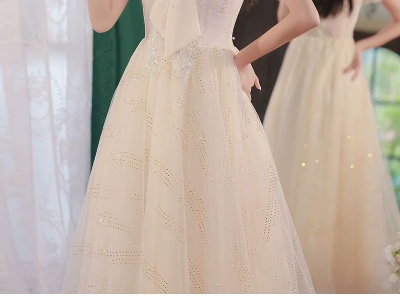 Short-Sleeve Ribbon Neck Mesh A-Line Evening Gown