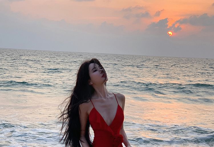 Dress Maxi Plain A-Line Ruffle Plunge Back Trim Strap Slit Open V-Neck Spaghetti