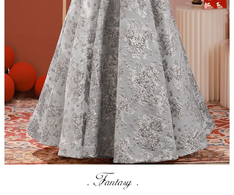 Short-Sleeve Square Neck Lace A-Line Evening Gown