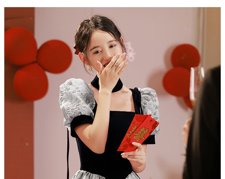 Short-Sleeve Square Neck Lace A-Line Evening Gown