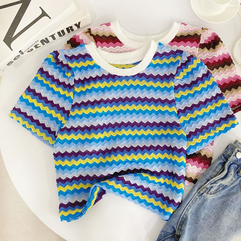 T-shirt à manches courtes et col rond avec blocs de couleurs