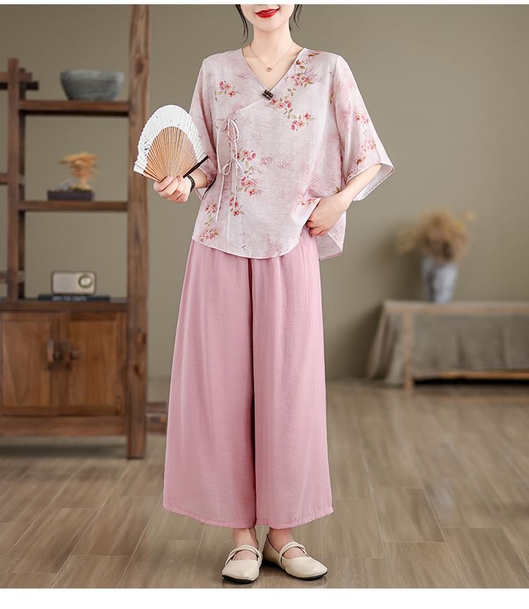 Set: Elbow-Sleeve V-Neck Floral Print Tie Front Wrap Top + High Waist Plain Wide Leg Pants