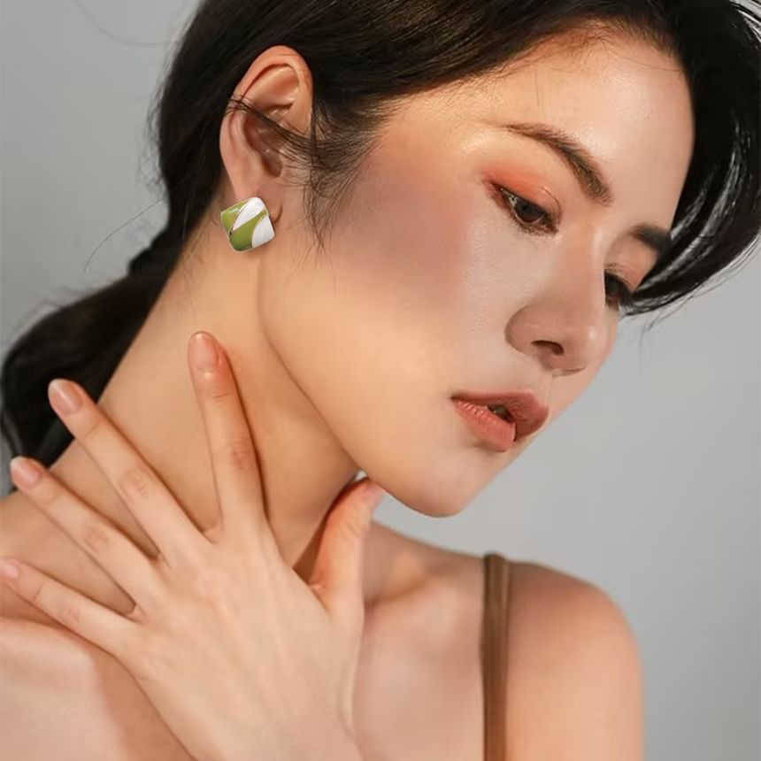 Alloy Glaze Square Cuff Ear