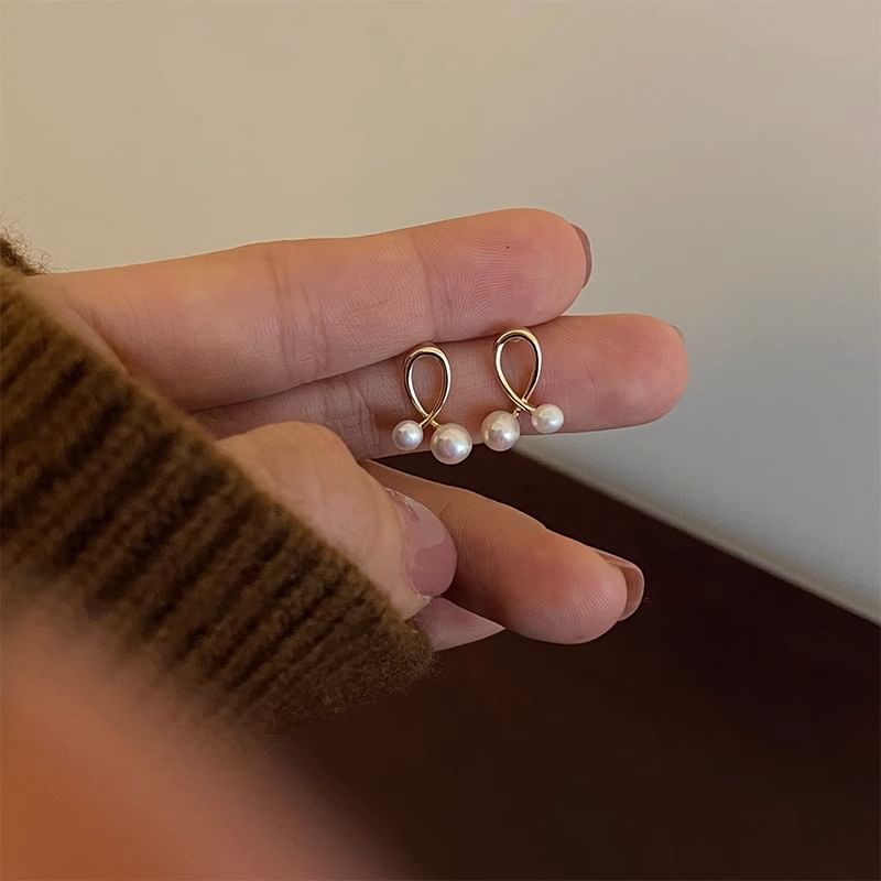 Earring Faux Stud Pearl